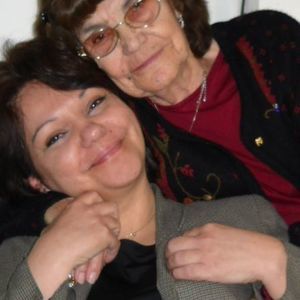 Meet your Posher, Elia